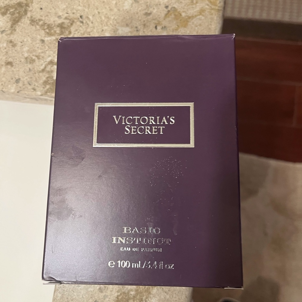Victoria's Secret Basic Instinct Eau de Parfum in Purple Box - Picture 5 of 5